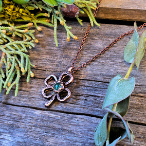 
                  
                    Load image into Gallery viewer, Emerald Four-Leaf Clover Necklace
                  
                