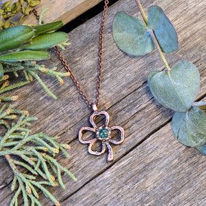 
                  
                    Load image into Gallery viewer, Emerald Four-Leaf Clover Necklace
                  
                